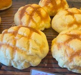 かりっとメロンパン