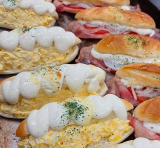 石窯パニーニ（チーズ&たまご／ベーコン&トマト）